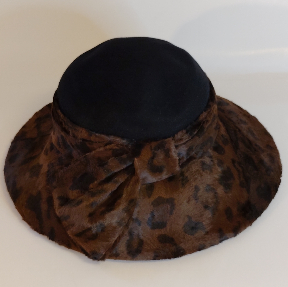 Leopard Print Women's Hat with Black Crown - Picture 7 of 10